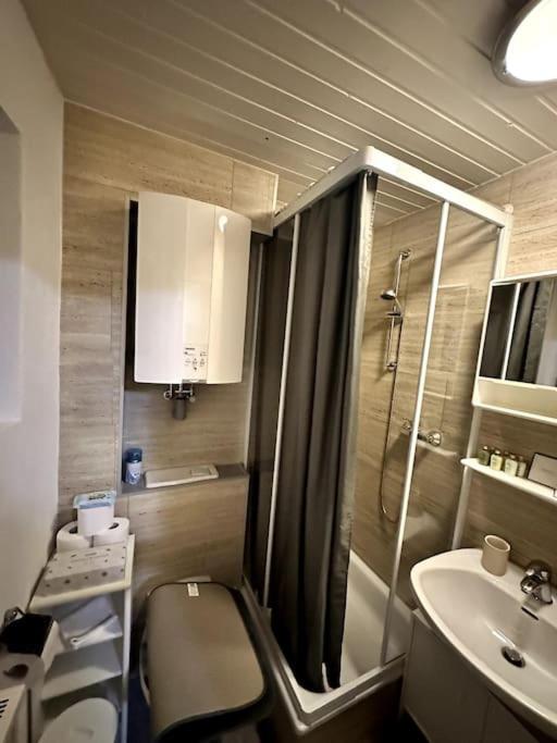 Small Studio For Two - Ferienwohnung Fuer Zwei Bad Reichenhall Kültér fotó